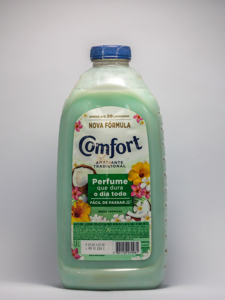 PSX_20250710_220238 Detergente de Ropa Brisa Tropical Comfort 1.8 Lt.